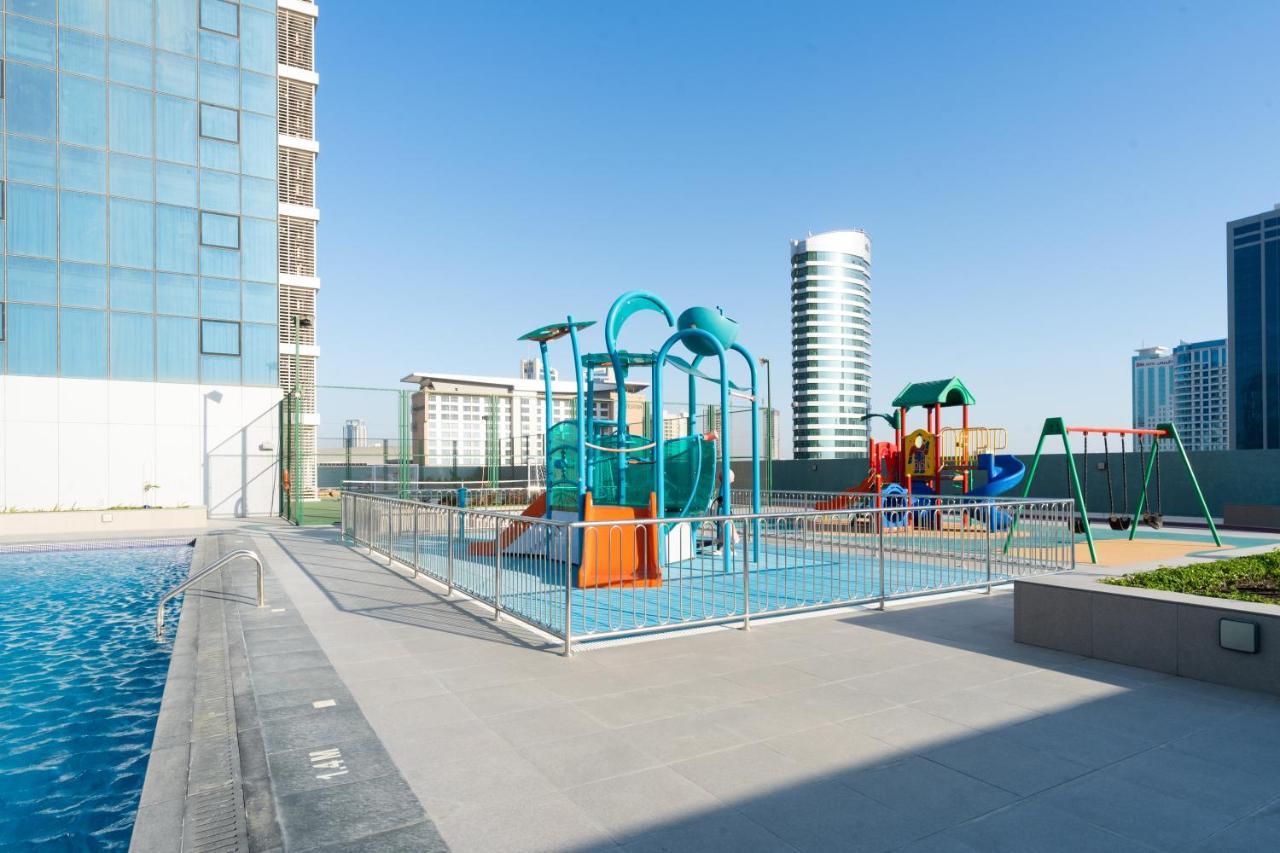 S Plaza Suites Hotel Seef エクステリア 写真
