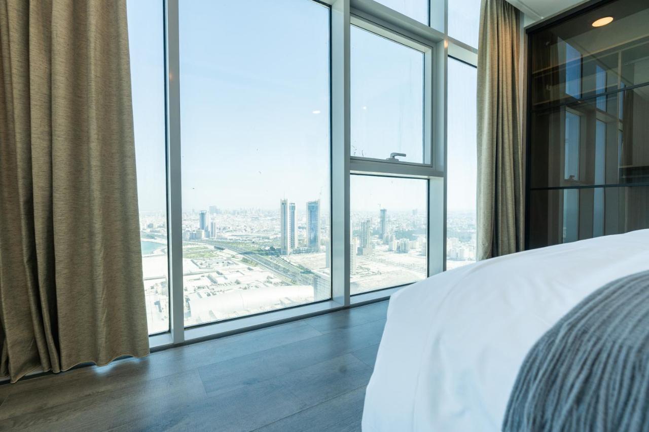 S Plaza Suites Hotel Seef エクステリア 写真
