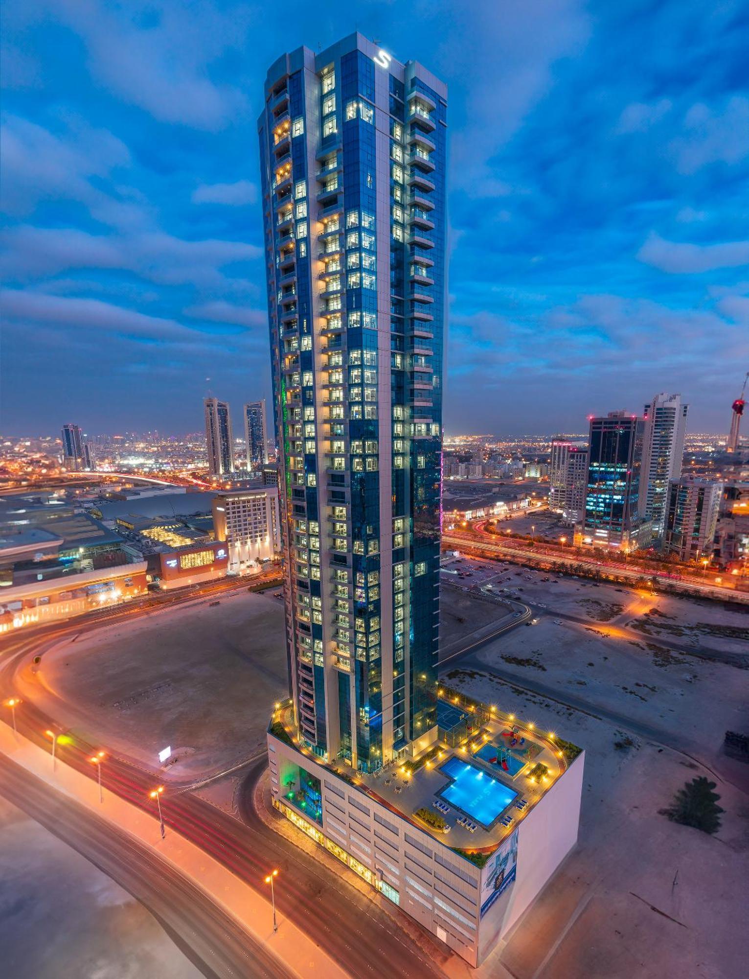 S Plaza Suites Hotel Seef エクステリア 写真